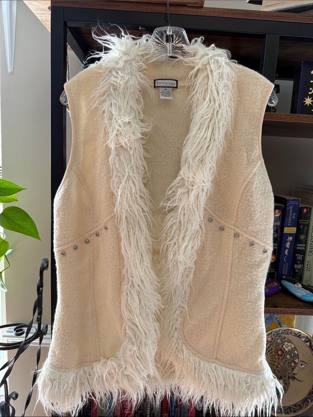 Mystique Cream Faux-Fur Trim Vest by Mythology